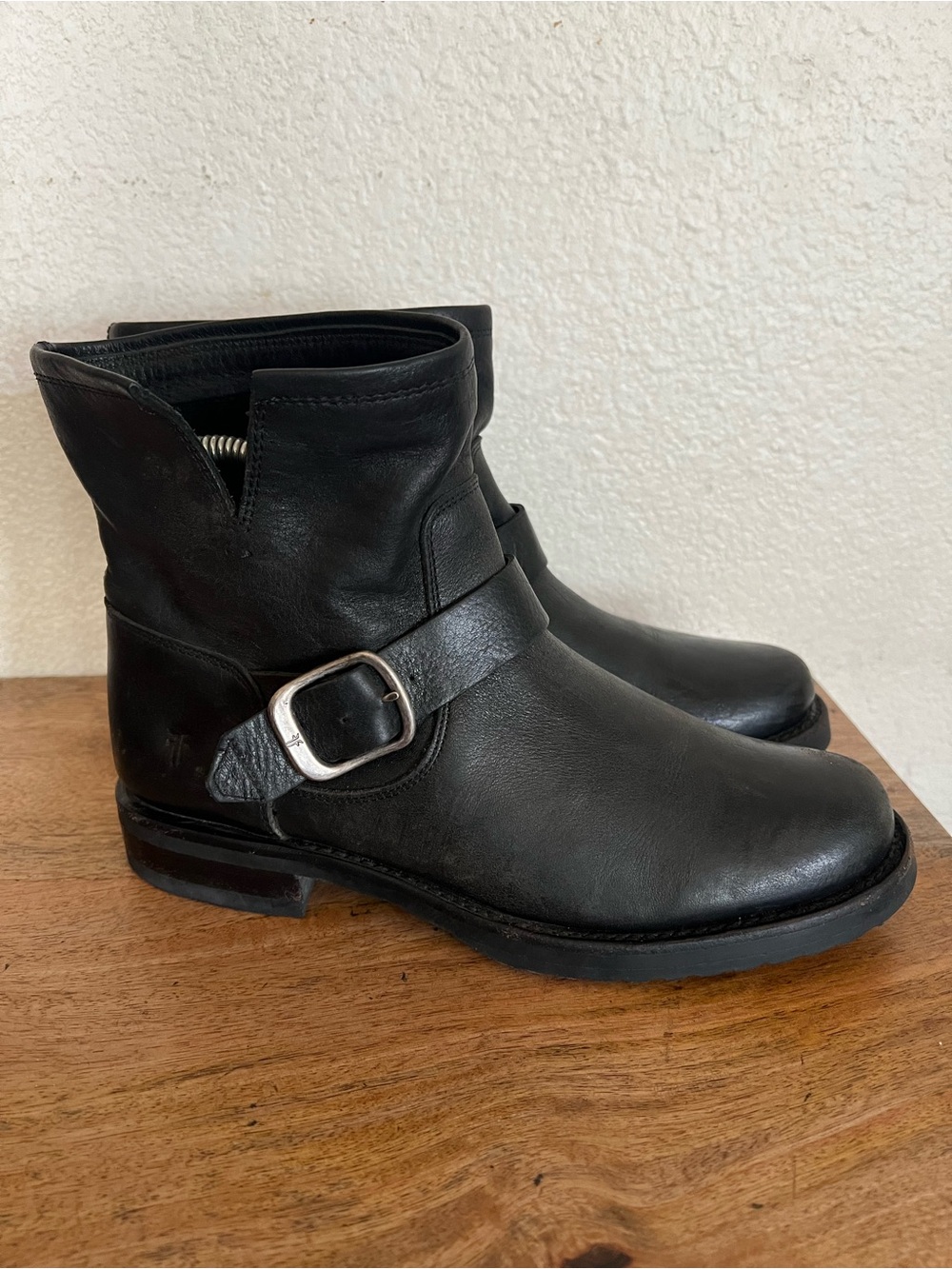 Frye Veronica Flex Bootie Leather Ankle Boots Size 8.5